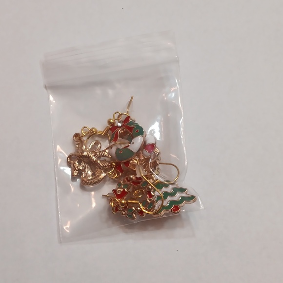 NWT Bundle of Three Pairs of Adorable Gold Dangling Christmas Earrings!! - Picture 4 of 4